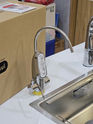 Máy lọc nước Ion kiềm Mitsubishi Cleansui EU301