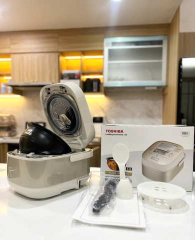 Nồi cơm điện cao tần Toshiba RC-DX10H điện áp 220v | Xuất xứ Nhật Bản