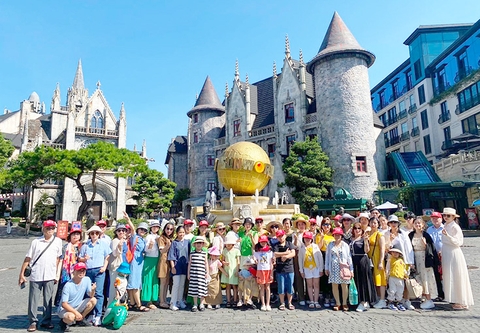 Chuyến du lịch Đà Nẵng cùng thầy cô trường mầm non