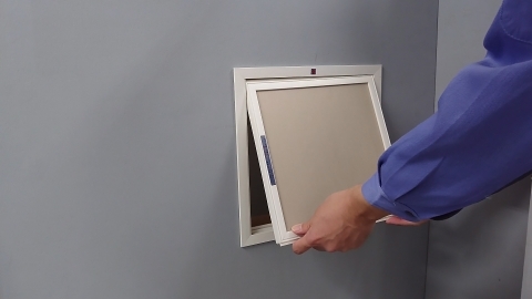 TENKENKO – 1G - KIỂM TRA BÊN TRONG TƯỜNG KHUNG THĂM TƯỜNG