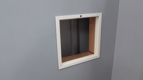 TENKENKO – 1G - KIỂM TRA BÊN TRONG TƯỜNG KHUNG THĂM TƯỜNG