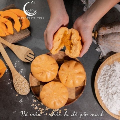 Bánh to Nhân bí đỏ yến mạch - vỏ gấc cam hồng