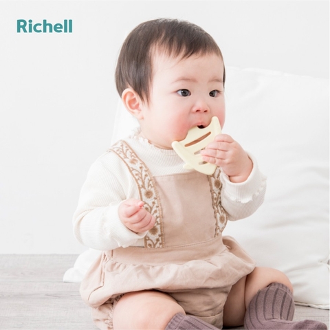 Gậm Nướu Richell Hình thần tiên