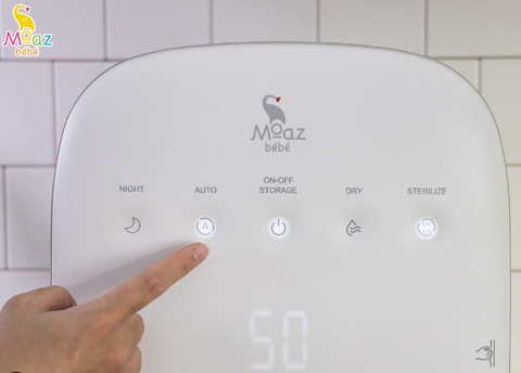 Máy tiệt trùng bằng tia UVC, sấy khô bằng khí nóng, nhãn hiệu: Moaz BéBé. Model: MB - 072