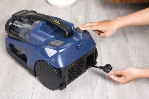 Máy hút bụi Panasonic 1800W MC-CL573AN49 - Chính hãng