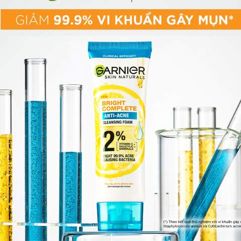 Sữa Rửa Mặt Garnier 3 Trong 1 Ngừa Mụn 100ml (Mới) Bright Complete Anti-Acne Cleansing Foam