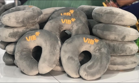 Gối chữ U