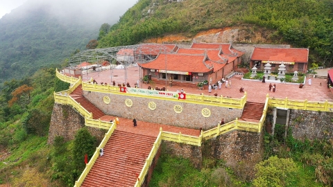 Ngọa Vân Tự, Nơi Cảnh Phật – Cõi Tiên