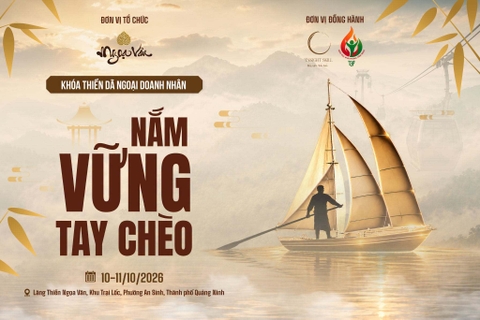 Nắm Vững Tay Chèo Khoảng lặng dành riêng cho người đang một mình chèo lái con thuyền doanh nghiệp