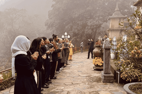 Trang trọng nghi lễ dâng hương Chùa Am Ngọa Vân