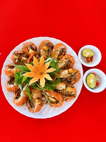 Tôm Càng Xanh Cháy Bơ Tỏi