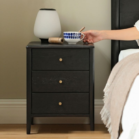 Tủ Giường Gỗ 3 Ngăn Kéo Màu Đen Than Cổ Điển