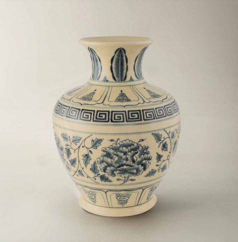 THE BAO LIEN VASE