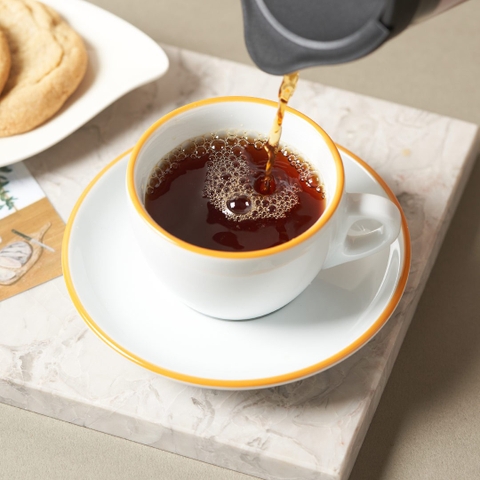 Bộ đĩa và Ly sứ Ancap Cappuccino vẽ tay viền Màu vàng, 190ml