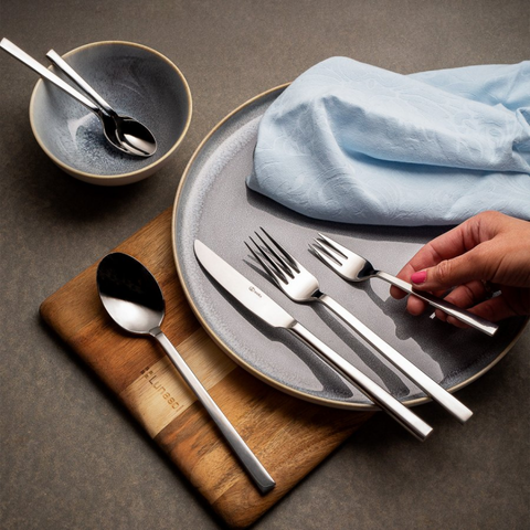 Nĩa Sola Switzerland Beta all mirror Table Fork - Dày 4.5mm
