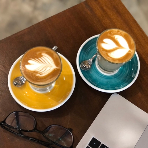 Đĩa sứ Ancap espresso vẽ tay Màu vàng
