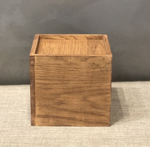 Đế gỗ nhỏ kê bình nước, 150*140*140ml