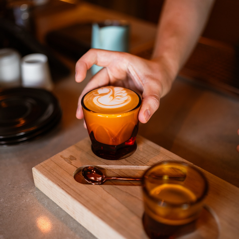 Ly thủy tinh NotNeutral Vero Cortado amber, 125ml