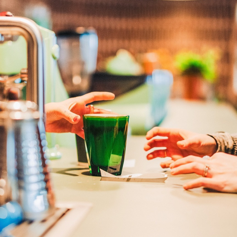 Ly thủy tinh notNeutral VERO Latte Glass - Emerald Green