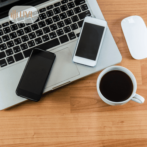 Cảnh báo dùng điện thoại quá mức của trẻ nhỏ từ Bill Gates