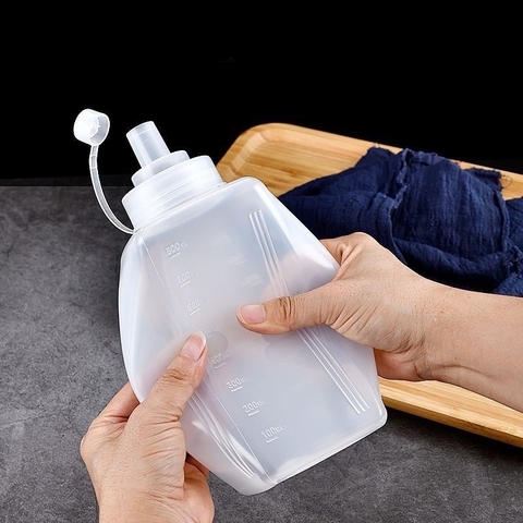 Chai nhựa đựng nước sốt chống bụi/ chống tràn dung tích lớn 800/ 1000ml, Bình bóp nhựa - Bartender Witch
