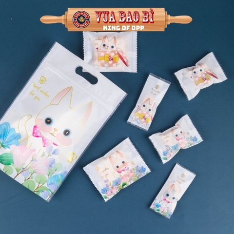 Túi đựng bánh kẹo hoạ tiết 3 Bông Hoa, bao bì thực phẩm- Vua Bao Bì