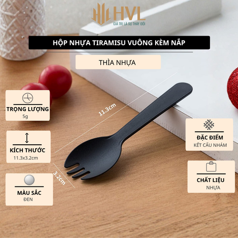 Hộp nhựa Tiramisu vuông kèm nắp