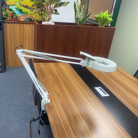 Đơn vị phân phối hàng đầu Kính lúp để bàn, Kẹp bàn có đèn led, Kính lúp công nghiệp uy tín tại tỉnh Bà Rịa - Vững Tàu