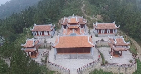 Chùa Hương Tích Hà Tĩnh: “Hoan Châu Đệ Nhất Danh Lam” Có Gì Đặc Biệt?