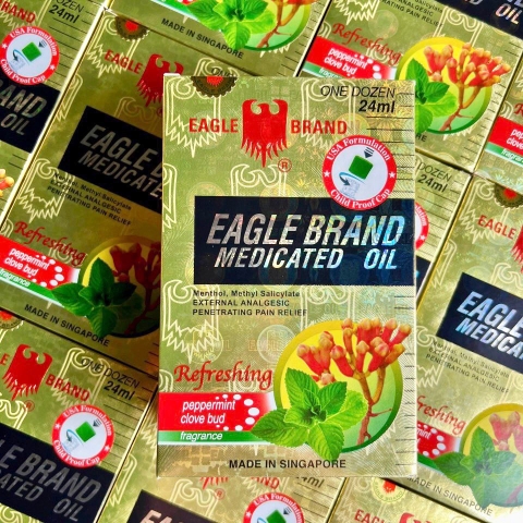 DẦU CON Ó EAGLE BRAND MEDICATED OIL CỦA MỸ