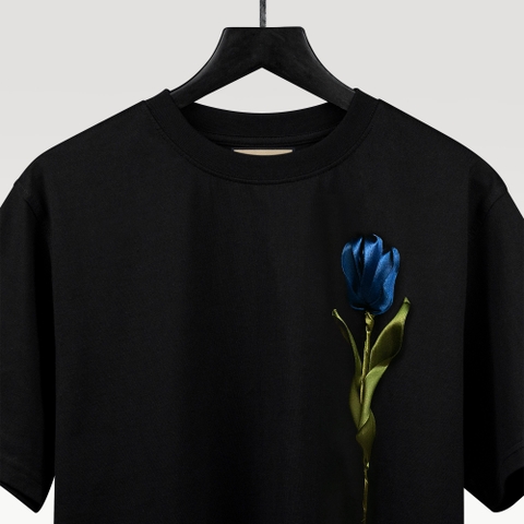 Áo Thun Thêu Ruy Băng Thủ Công - Hoa Tulip Xanh Dương