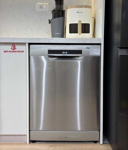 Máy rửa bát độc lập Bosch SMS6ECI11E Serie 6 tự động hé cửa