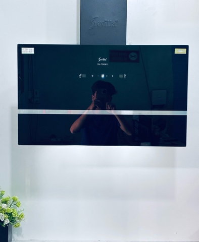 Máy hút mùi kính vát Sevilla SV-70 KM1