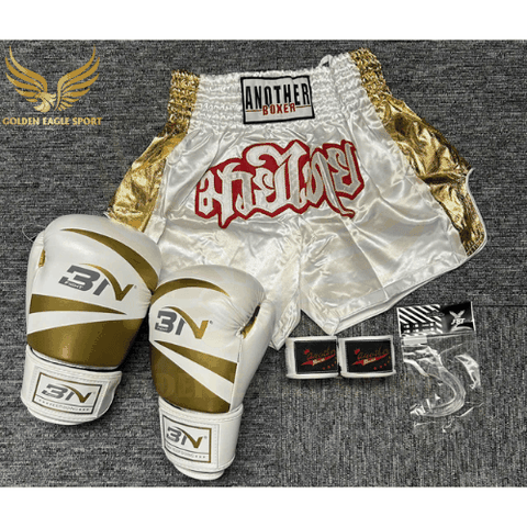 COMBO TẬP BOXING CƠ BẢN GĂNG BOXING + BĂNG ĐA + QUẦN MUAY + TẤT BẢO VỆ - TRẮNG