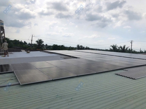 PVN HOÀN THIỆN 2 HỆ ĐIỆN MẶT TRỜI HÒA LƯỚI BÁM TẢI