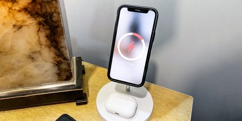 Lần sạc đầu tiên cho điện thoại di động và pin mới sẽ như thế nào?