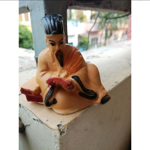 Ông Khổng Minh Ngồi Đọc Sách Trang Trí Hồ Cá; Bể Cá-Hòn Non Bộ