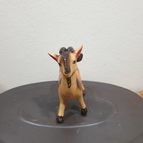 Tượng Con Dê - Gốm sứ Bát Tràng làm mô hình trang trí tiểu cảnh, trang trí bể cá