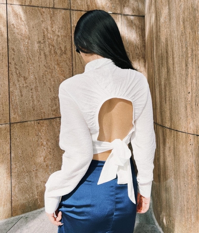 ÁO KIỂU KHOÉT LƯNG