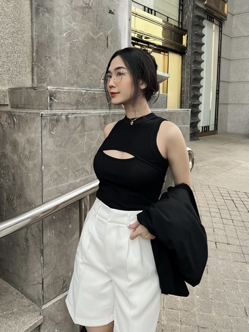 ÁO THUN KHOÉT NGỰC