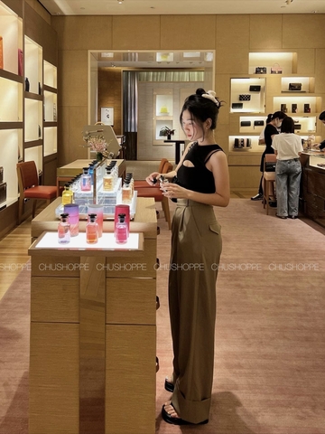 ÁO THUN KHOÉT NGỰC DÂY NHỎ