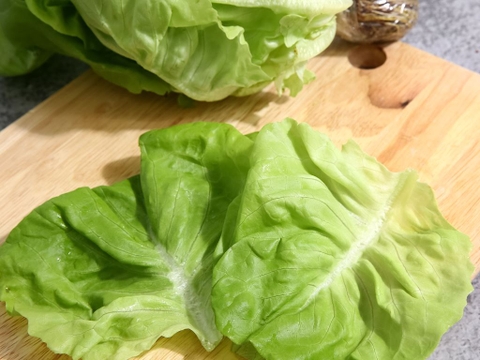Xà lách búp mỡ thuỷ canh