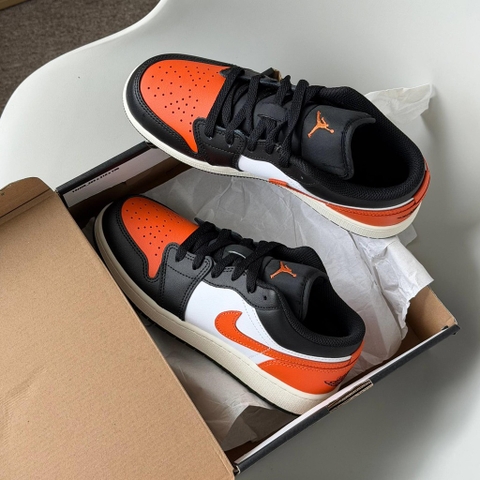 Jordan 1 Low GS 'Shattered Backboard' 553560 081