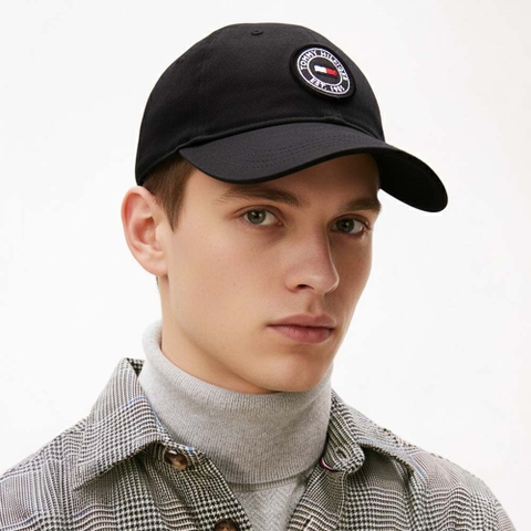 Nón Lưỡi Trai Tommy Hilfiger Hugo Logo Patch Baseball Cap Black XM05653 001