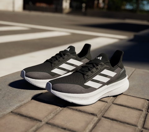 Ultraboost 5X Core Black IH3110