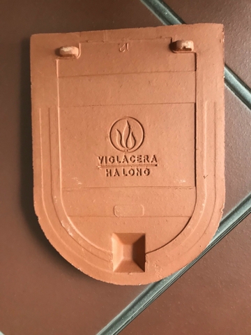 Ngói mũi hài 270 Viglacera Hạ Long