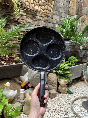 KHUÔN NƯỚNG BÁNH 4  LỖ CHỐNG DÍNH