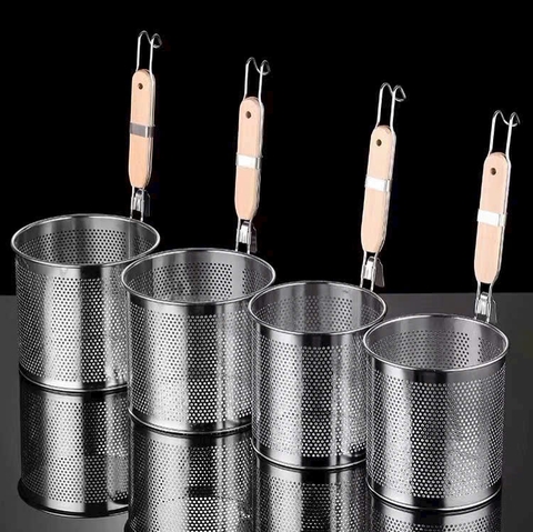 Vớt Trụng Hũ Tiêu Mì Phở Inox Có Quai Treo