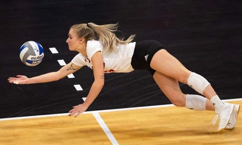 Đánh bóng chuyền nên đi giày gì? Lựa chọn giày bóng chuyền tốt nhất