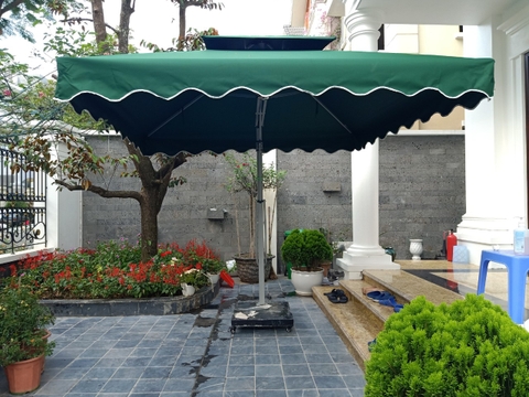 Vải polyester là gì? tại sao lại được chọn dùng làm chất liệu cho áo ô dù ngoài trời